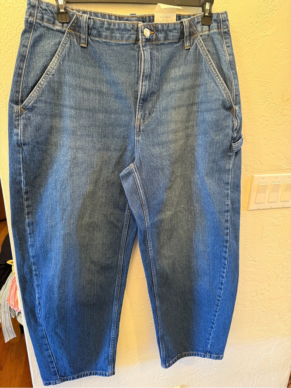 Free Assembly Women’s Sz 16 Blue Relaxed Fit Denim Jeans